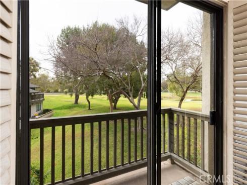 9  Flores  , Irvine, CA