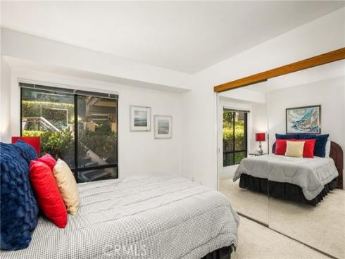 18  Solana  , Irvine, CA