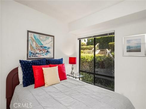 18  Solana  , Irvine, CA