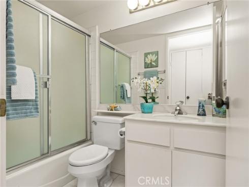 18  Solana  , Irvine, CA