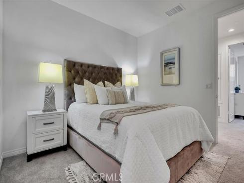 168  Sawbuck  , Irvine, CA