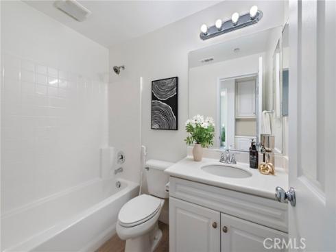 50  Cienega  , Irvine, CA