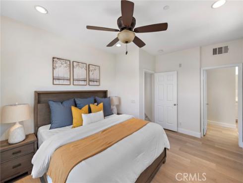 50  Cienega  , Irvine, CA