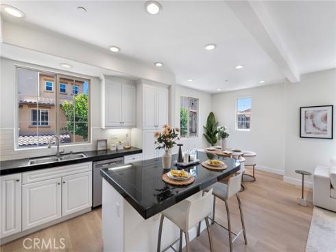 50  Cienega  , Irvine, CA