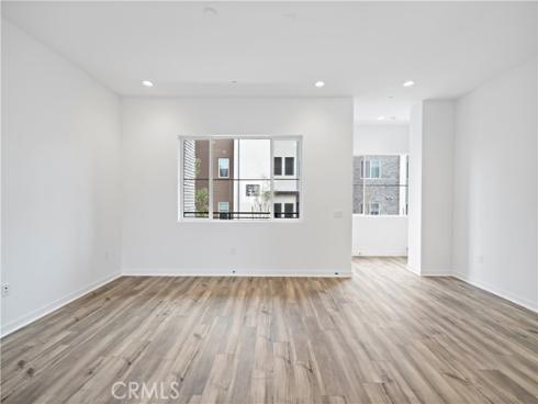 127  Culture  , Irvine, CA