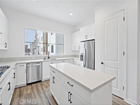 127  Culture  , Irvine, CA