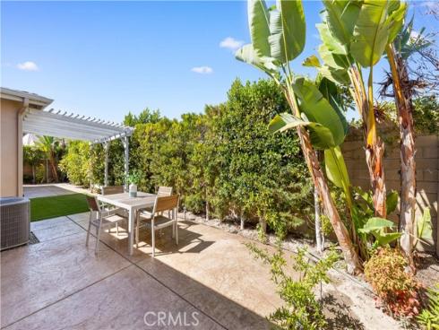 101  Tinker  , Irvine, CA