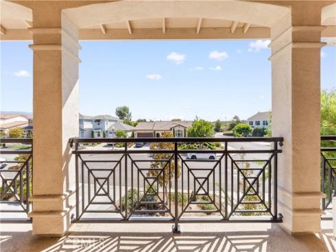 101  Tinker  , Irvine, CA