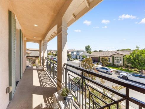 101  Tinker  , Irvine, CA