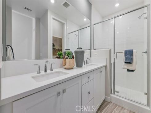 401  Mulligan  , Irvine, CA