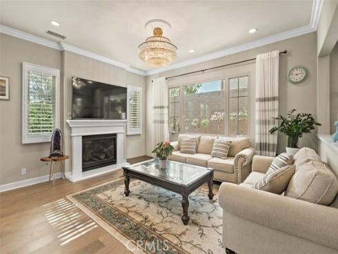 61  English Saddle  , Irvine, CA