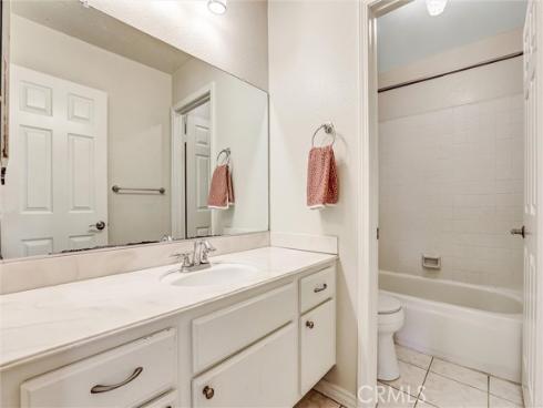 24  Field  , Irvine, CA