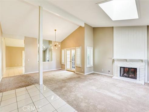 24  Field  , Irvine, CA