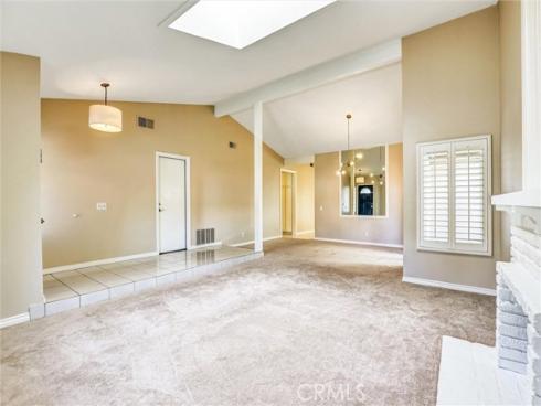 24  Field  , Irvine, CA