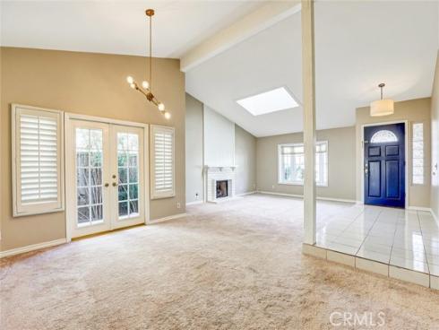 24  Field  , Irvine, CA