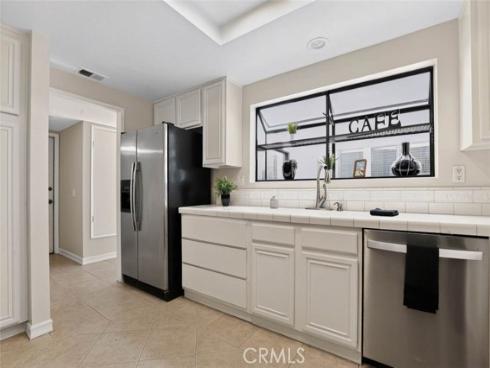 26  Claret  40 , Irvine, CA