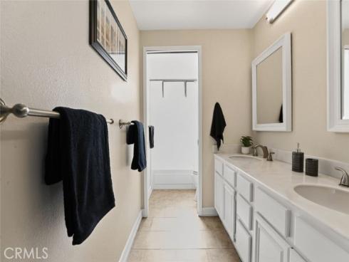 26  Claret  40 , Irvine, CA