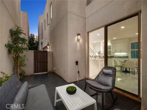 181  Carmine  , Irvine, CA