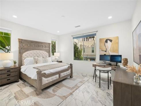 181  Carmine  , Irvine, CA