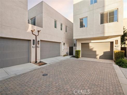 181  Carmine  , Irvine, CA