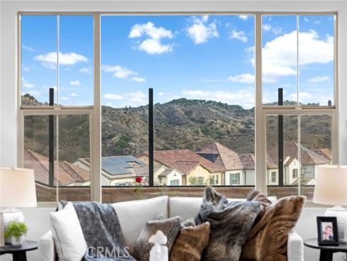 206  Collino  , Irvine, CA