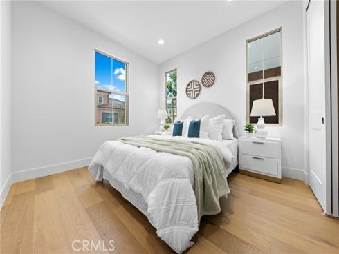 206  Collino  , Irvine, CA