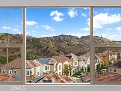 206  Collino  , Irvine, CA