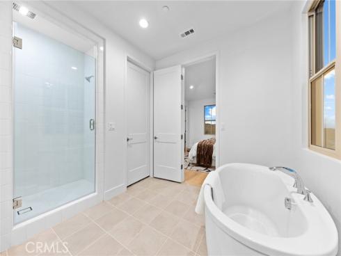 206  Collino  , Irvine, CA