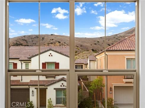 206  Collino  , Irvine, CA