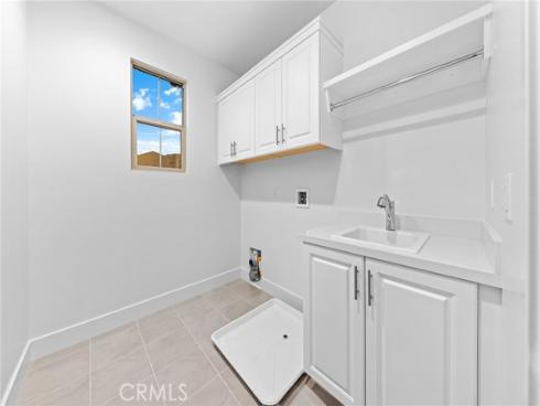 206  Collino  , Irvine, CA