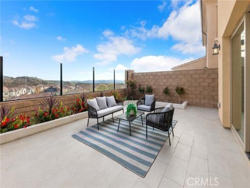 206  Collino  , Irvine, CA