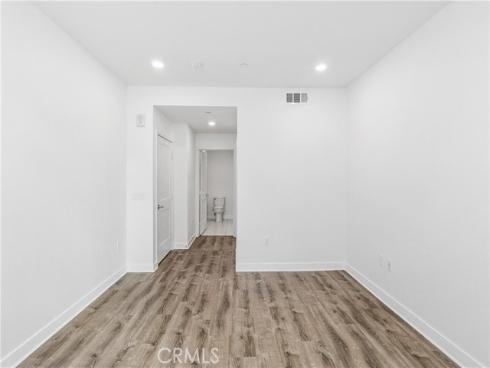 1218  Nolita  , Irvine, CA