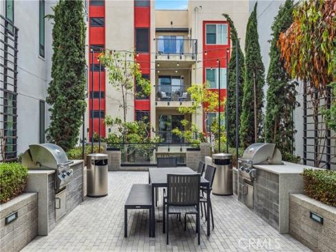 1218  Nolita  , Irvine, CA