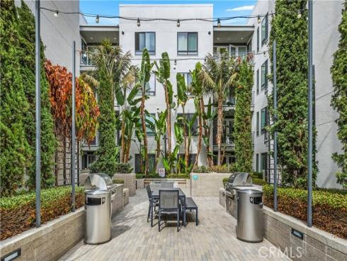 1218  Nolita  , Irvine, CA