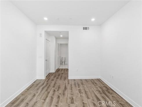 1218  Nolita  , Irvine, CA