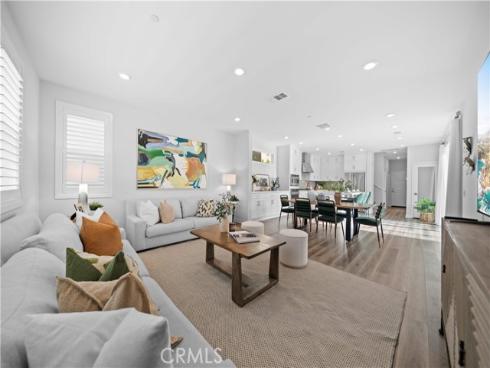 362  Chorus  , Irvine, CA