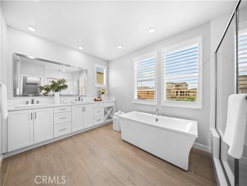 362  Chorus  , Irvine, CA