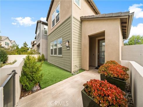 362  Chorus  , Irvine, CA