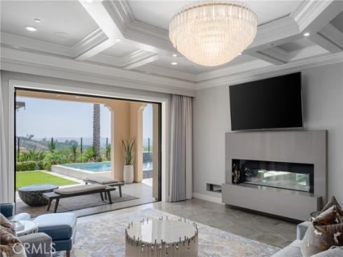 162  Leafy  , Irvine, CA