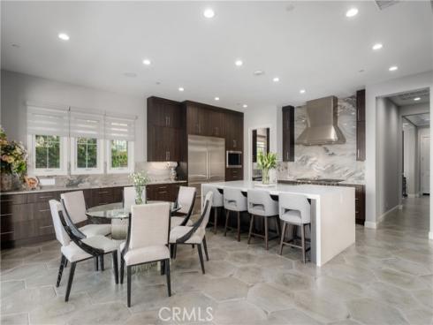 162  Leafy  , Irvine, CA