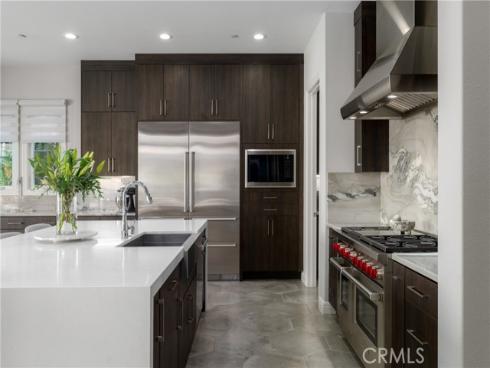 162  Leafy  , Irvine, CA