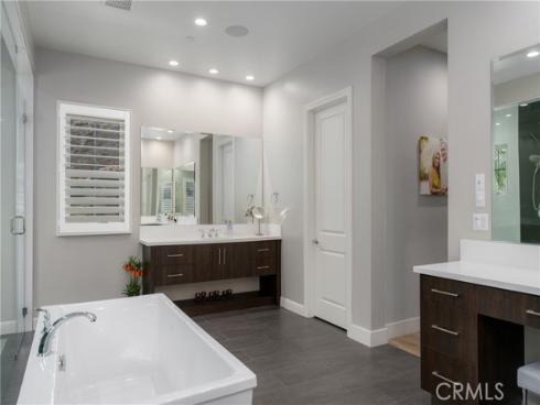 162  Leafy  , Irvine, CA