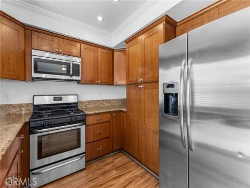 5  Locust  , Irvine, CA