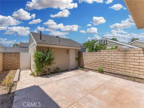 5  Locust  , Irvine, CA