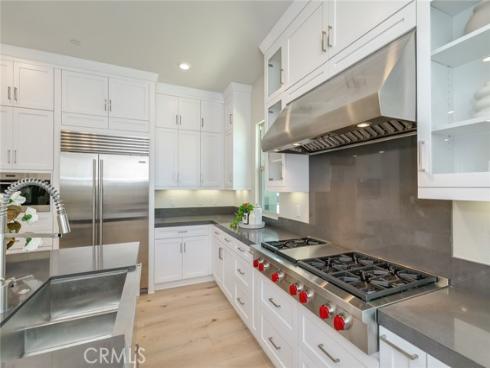 56  Chasma  , Irvine, CA