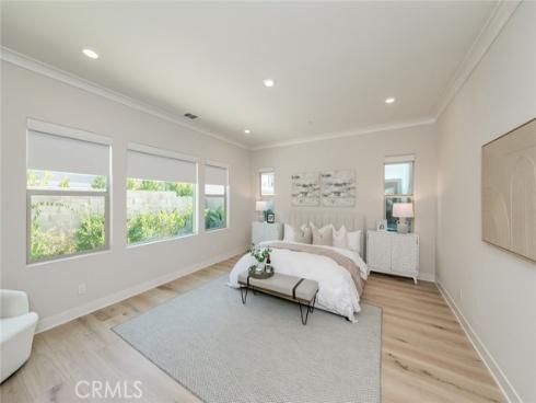 56  Chasma  , Irvine, CA