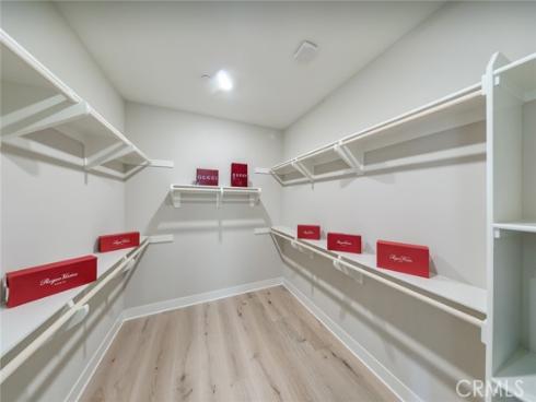 56  Chasma  , Irvine, CA