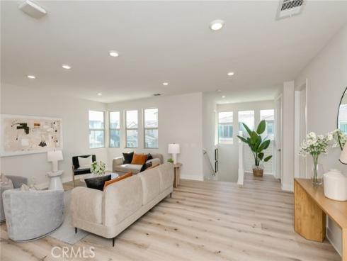 56  Chasma  , Irvine, CA