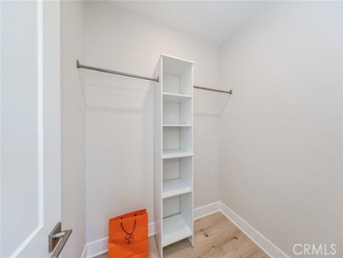 56  Chasma  , Irvine, CA