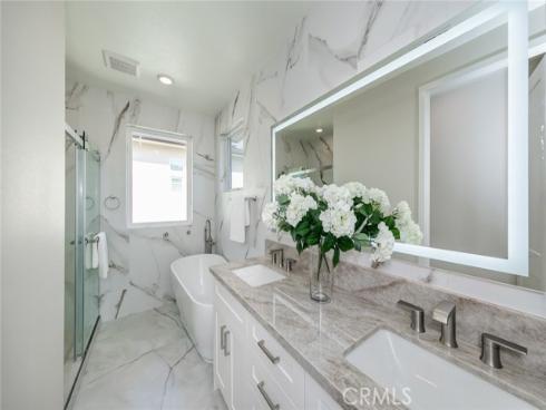 56  Chasma  , Irvine, CA